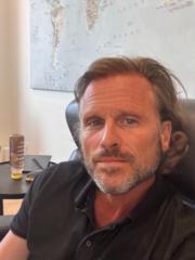 John pascal Van houden