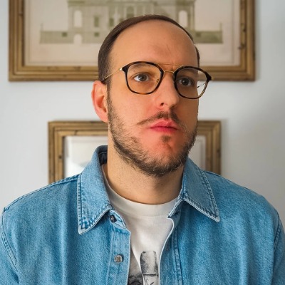 Roberto Olivares
