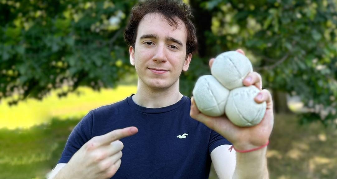Fly Juggling