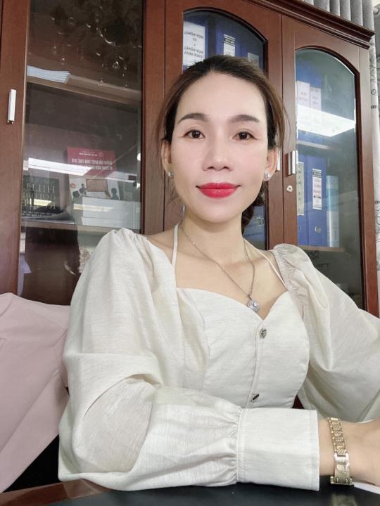 Vạn Thị Sen