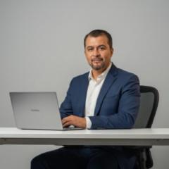 Robert Pérez