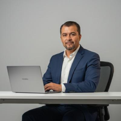 Robert Pérez