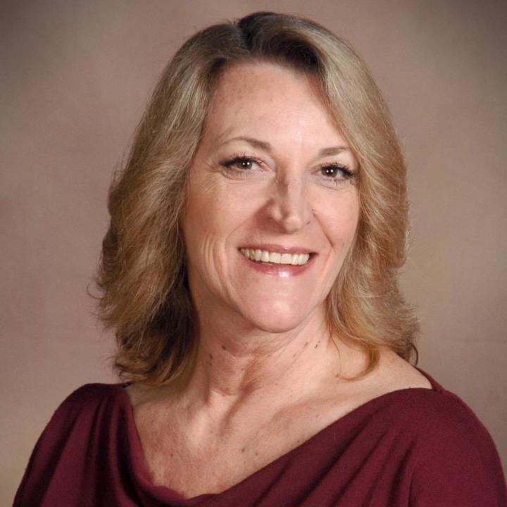 Elaine Retz