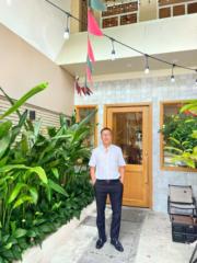Hy Cận