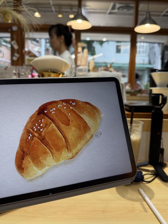 在咖啡廳的畫畫