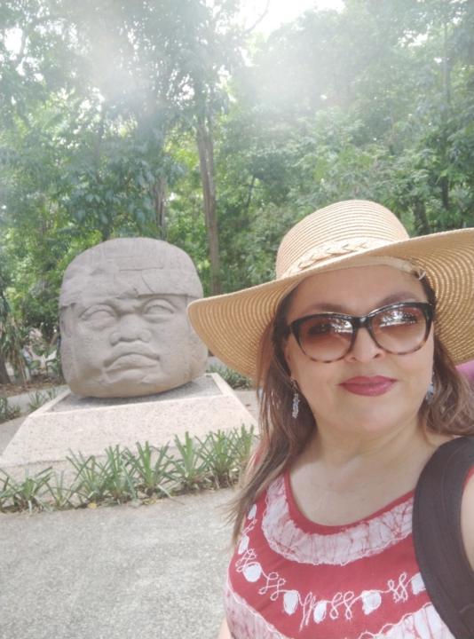 Liz Chacon
