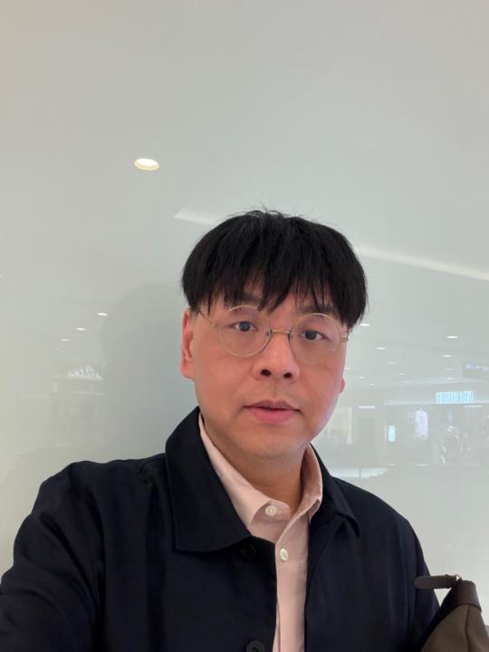 Alex Wong