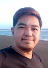 Darwin Emralino