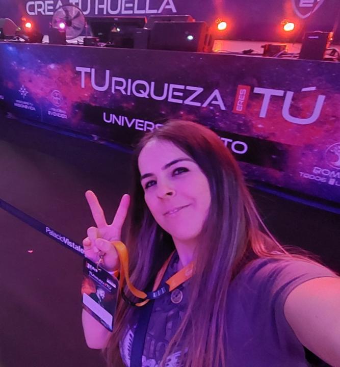 Maria Victoria Cornejo