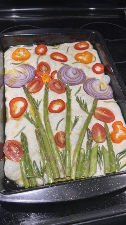 Spring Sourdough Focaccia 🌻