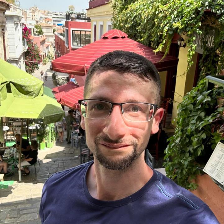 Arek Mazman