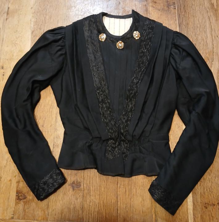 Attic Find: My Treasured 1890s Puffy-Sleeve Jacket" 🕰️✨🧵🖤💰 