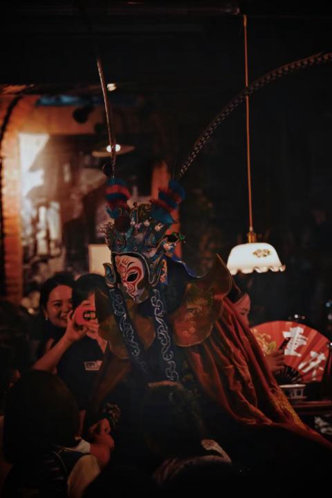 The Sichuan Opera face-changing