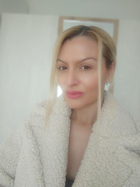 Людмила Лазарова