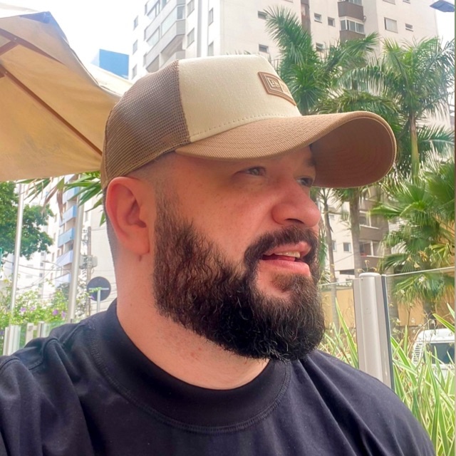 Kefren Oliveira