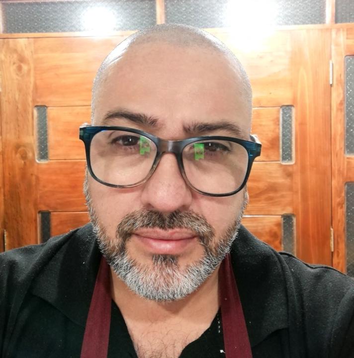 Luis Velasquez