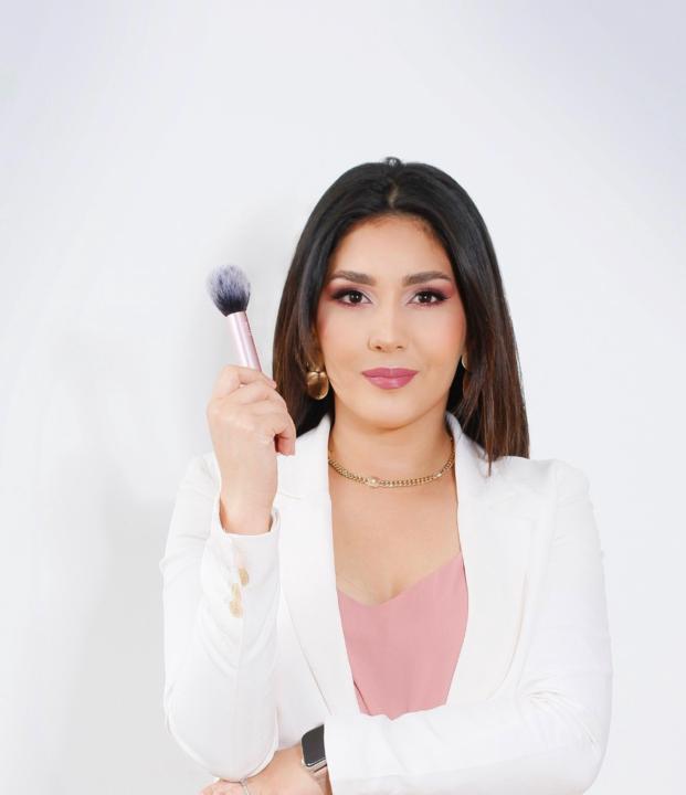 Cynthia Álvarez
