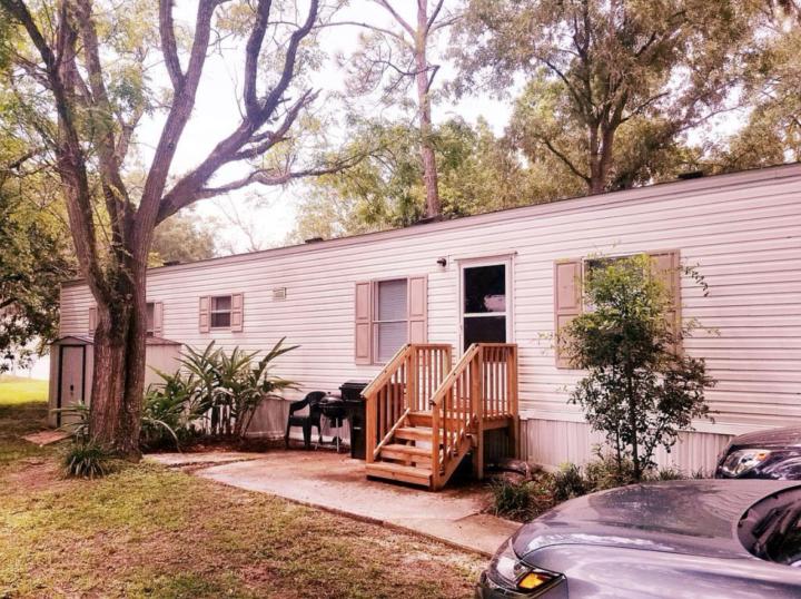 Mobile home 