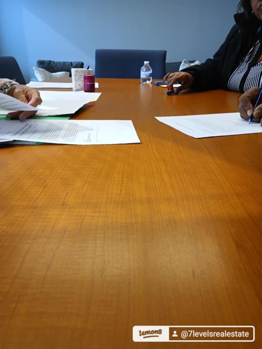 "The closing table"