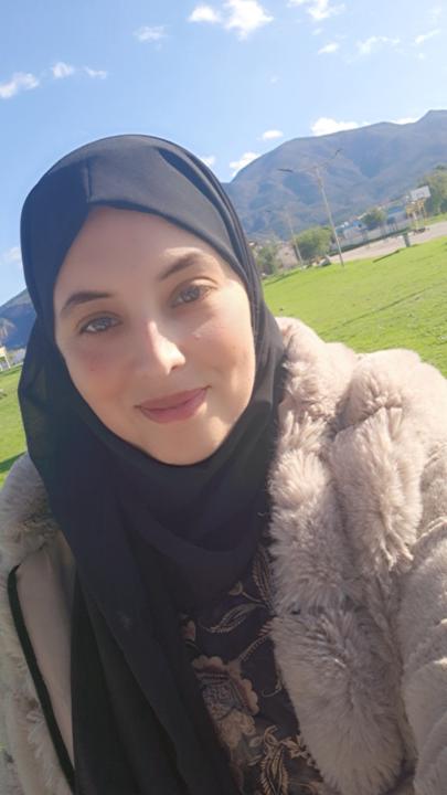 Nadhira Ben