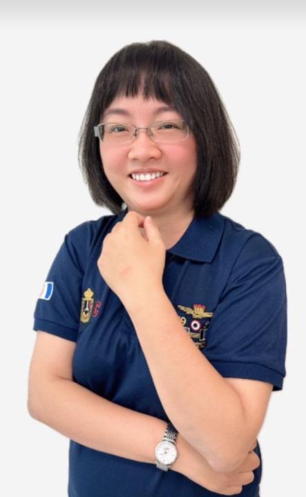 余 佳燕
