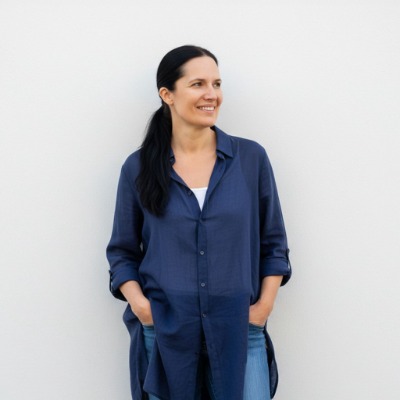 Mette R