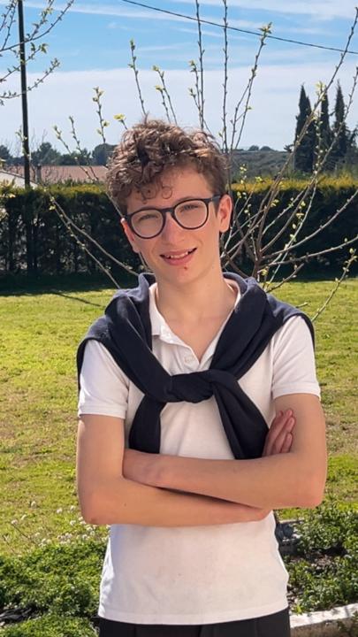 Enzo Molina Colell