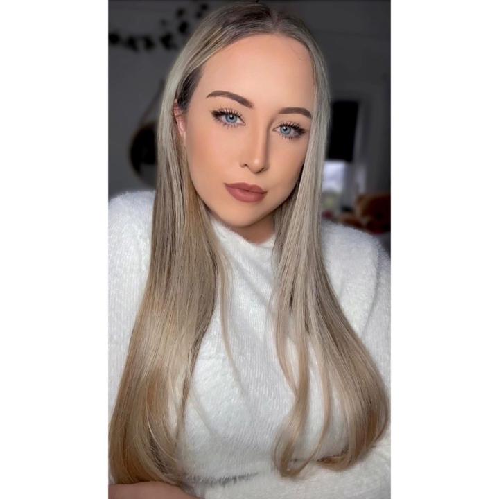 Lisa B