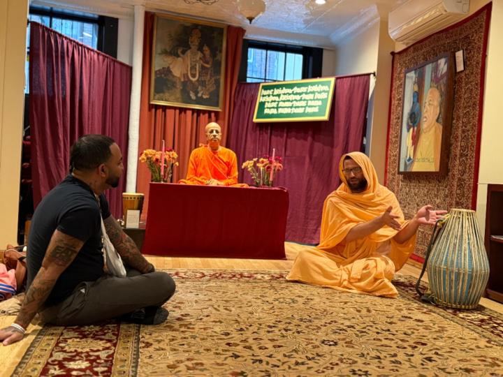 Krsña Karnamrta Das