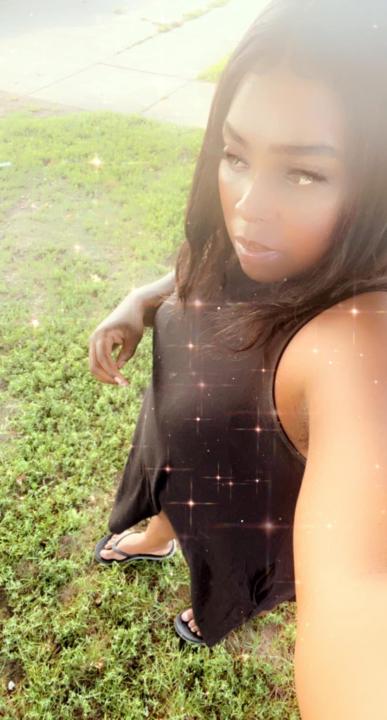 Shamoni Woods