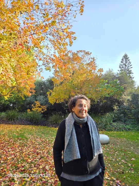 Ofra Ben zion