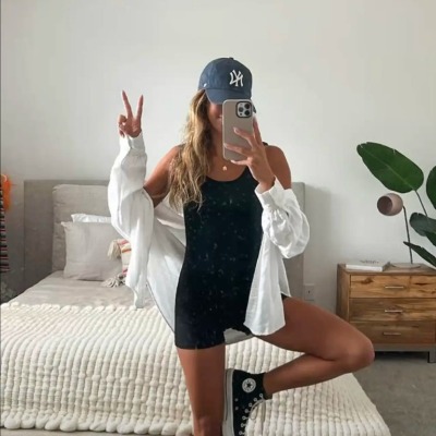 Isabella Monet