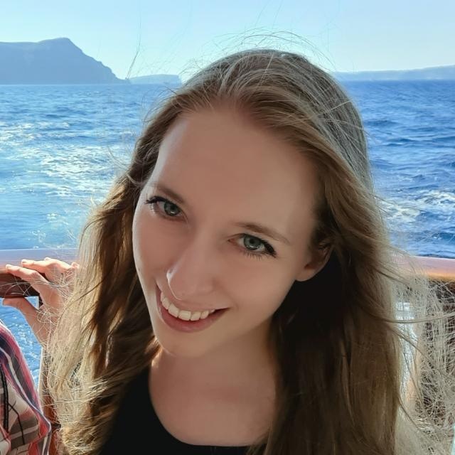 Laura Cromm