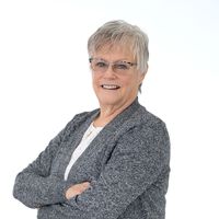 Carla Lewis