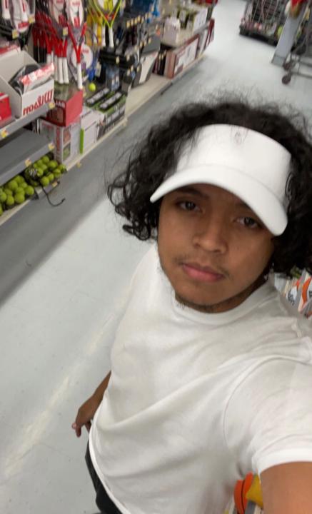 Isaiah Lores