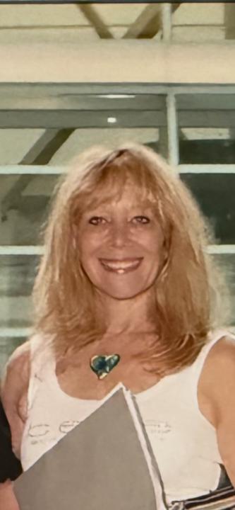 Deborah Muller