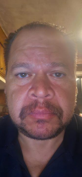 Louie Hernandez
