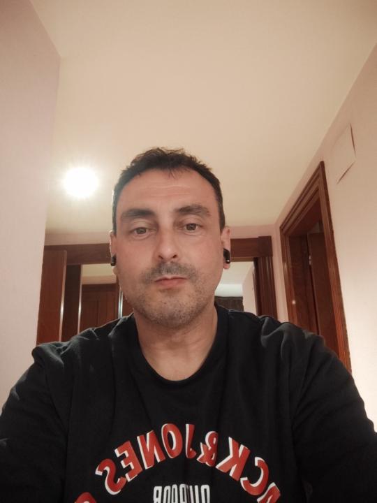 Javier Roy bello