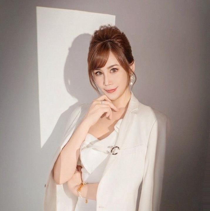 曼 莎