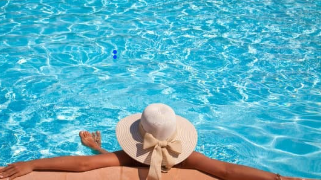 ☀️🏊 Summer is here, and that means pool season has begun!