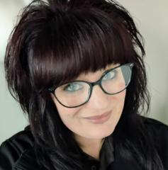 Dee Thompson