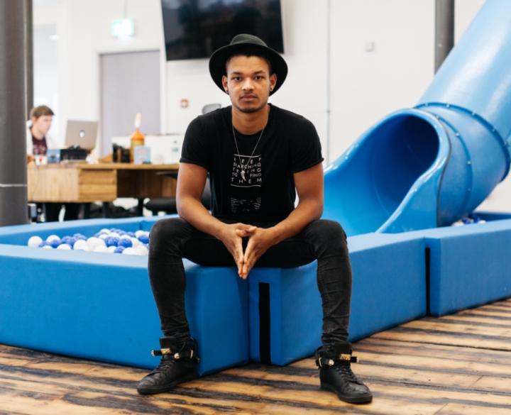 荒謬是比實用更好的宣傳？