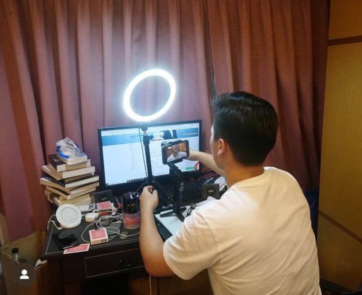 從0到數位游牧到第一個百萬，那些孤獨與焦慮的1460天