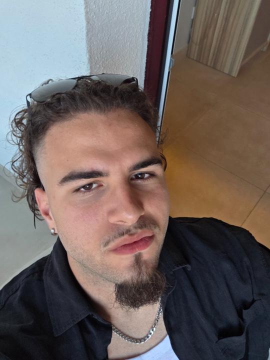 Erik Herruzo