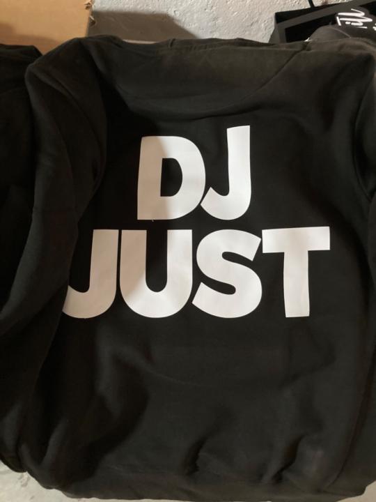 Dj just Dove