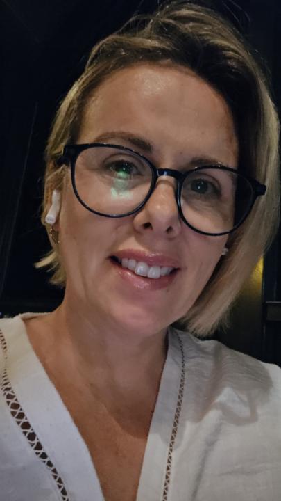 Ashlene Öksüz