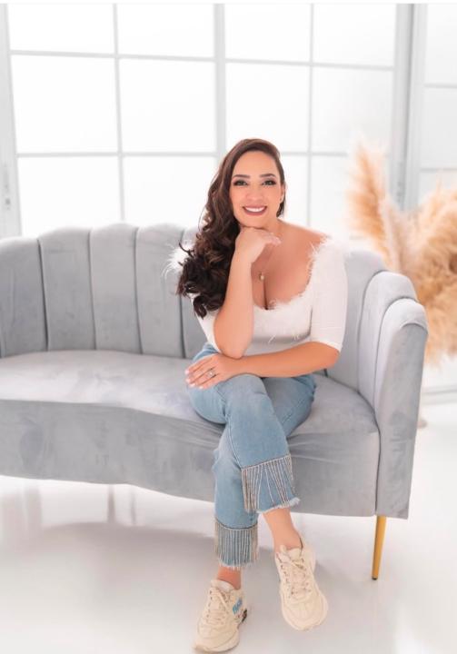 Claudia Flores