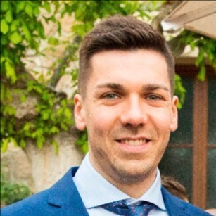 Manu Lobato
