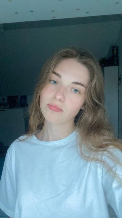 Enikő Toth