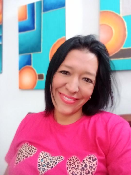 Alba Carolina Vieras Guillén